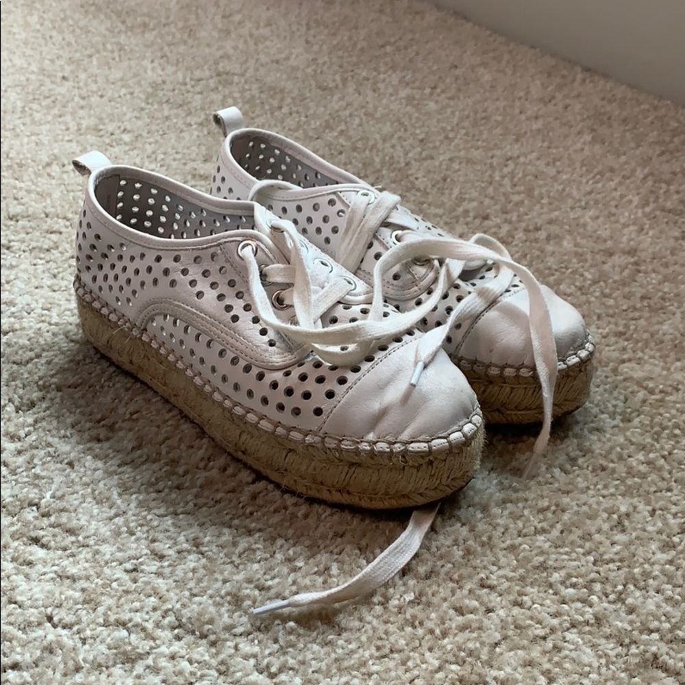 White platform sandal